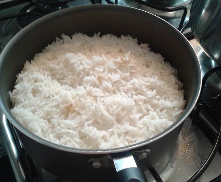 Arroz branquinho e soltinho