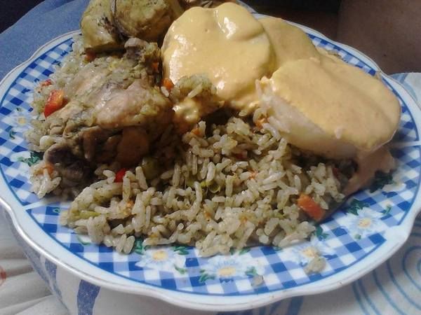 Arroz com frango (perú)