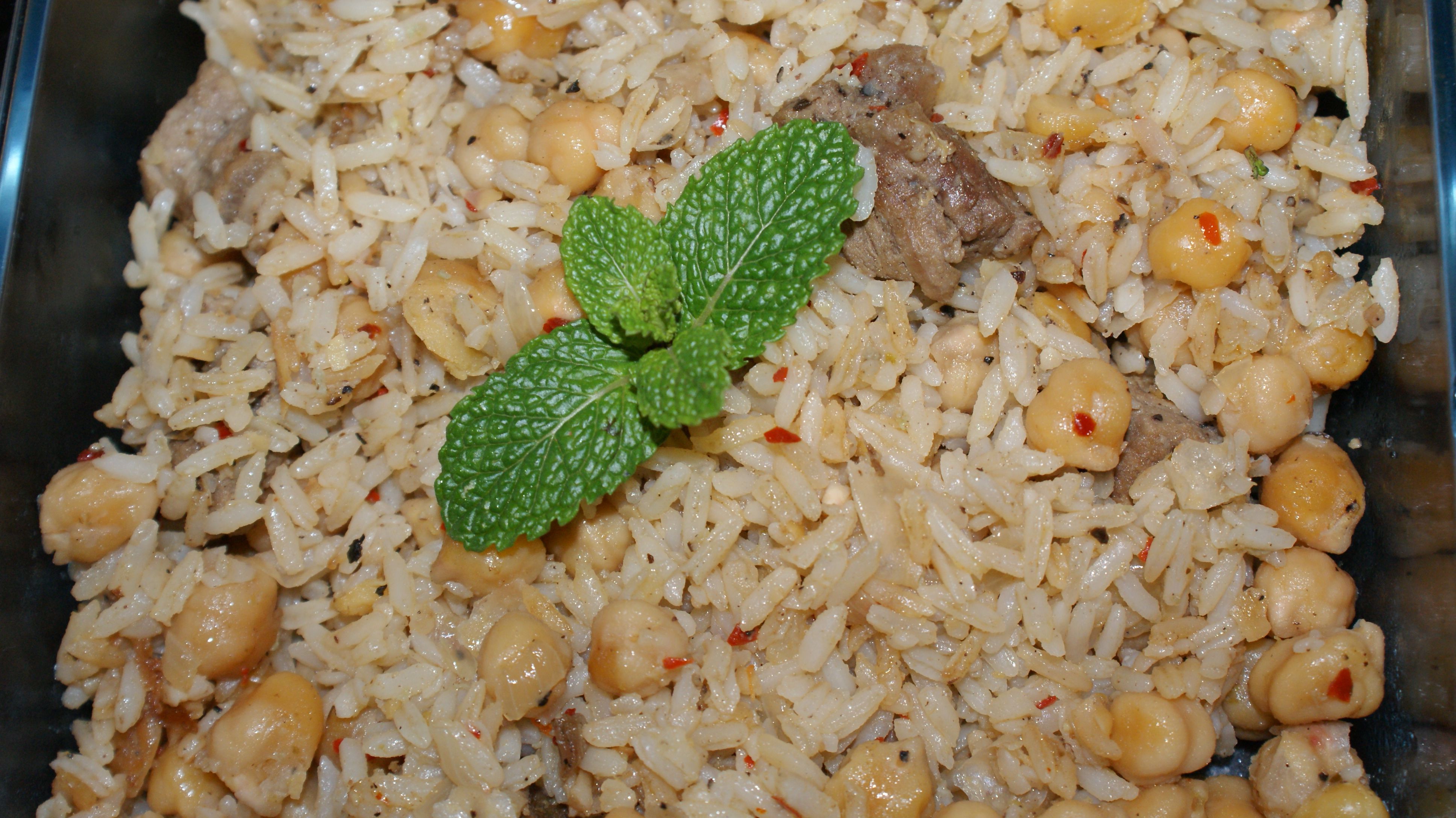 Arroz com grão-de-bico e canela