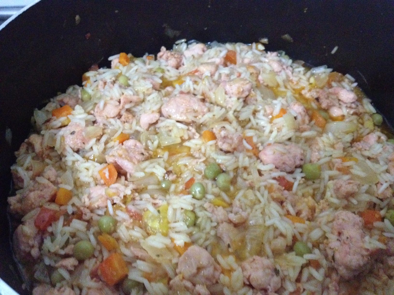 Arroz com linguiça de frango