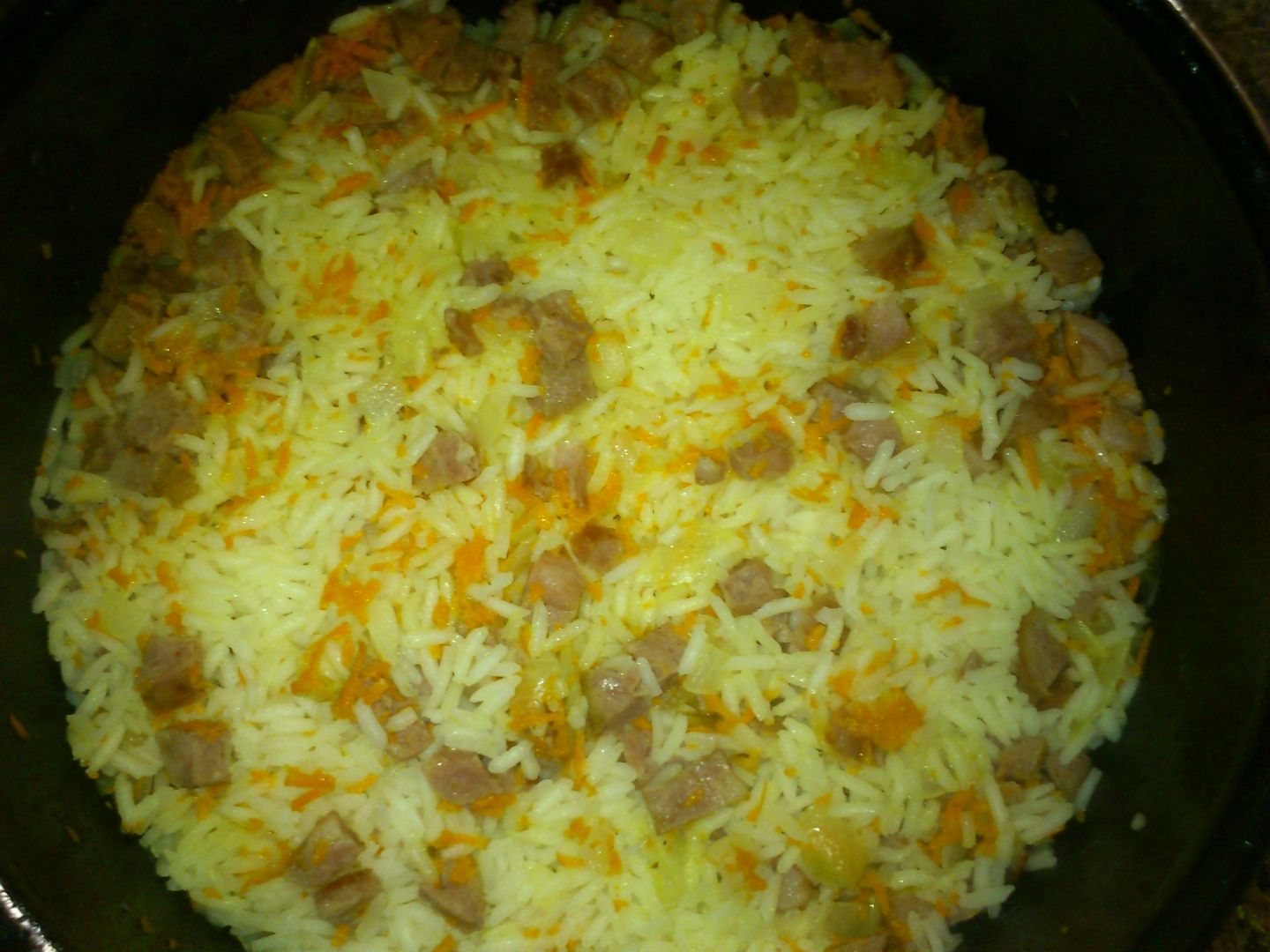 Arroz com linguiça e cenoura