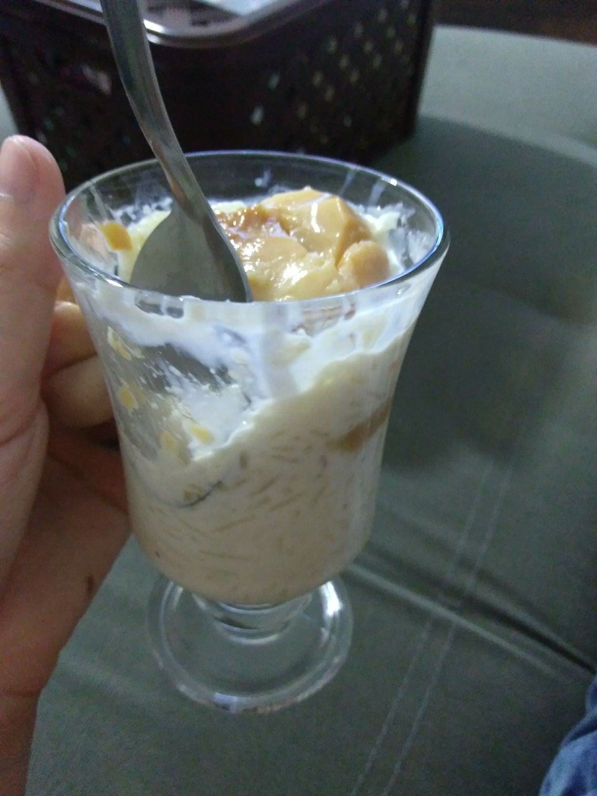 Arroz-doce cremoso com doce de leite