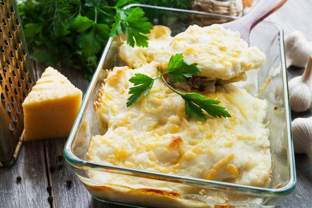 Bacalhau com batatas e molho branco