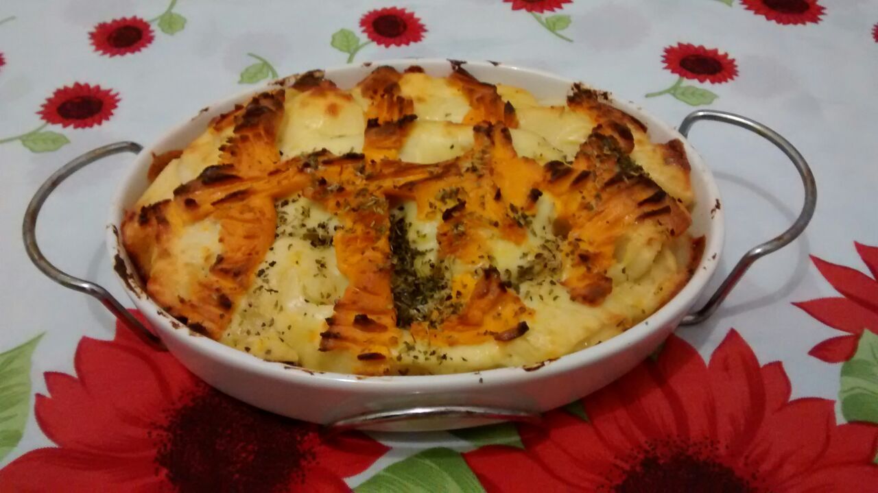 Batata ao forno com queijo