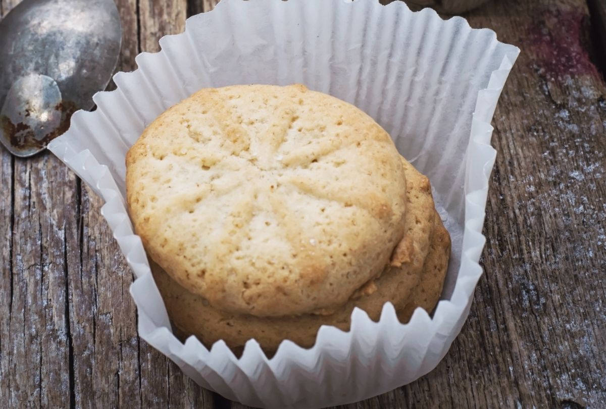 Biscoito amanteigado de leite condensado