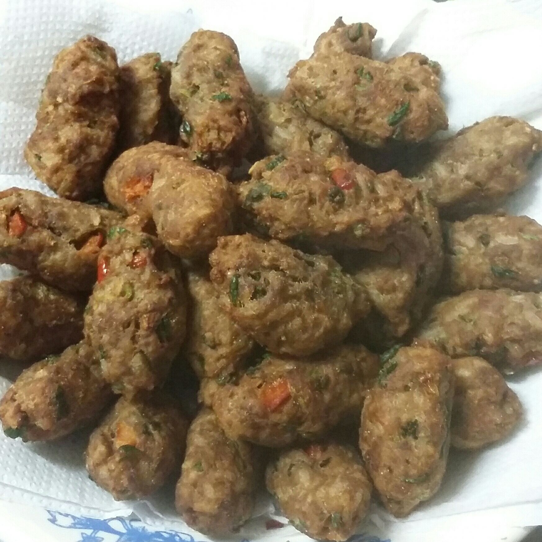 Bolinho de arroz com carne moída