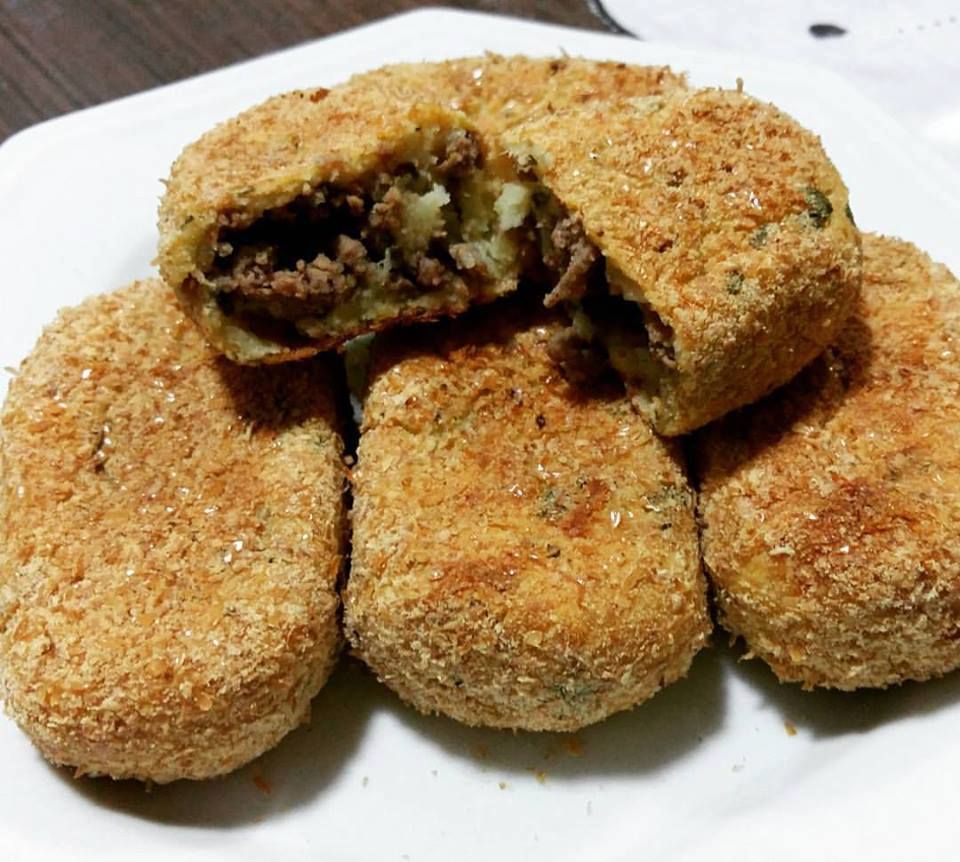 Bolinho de batata doce com carne