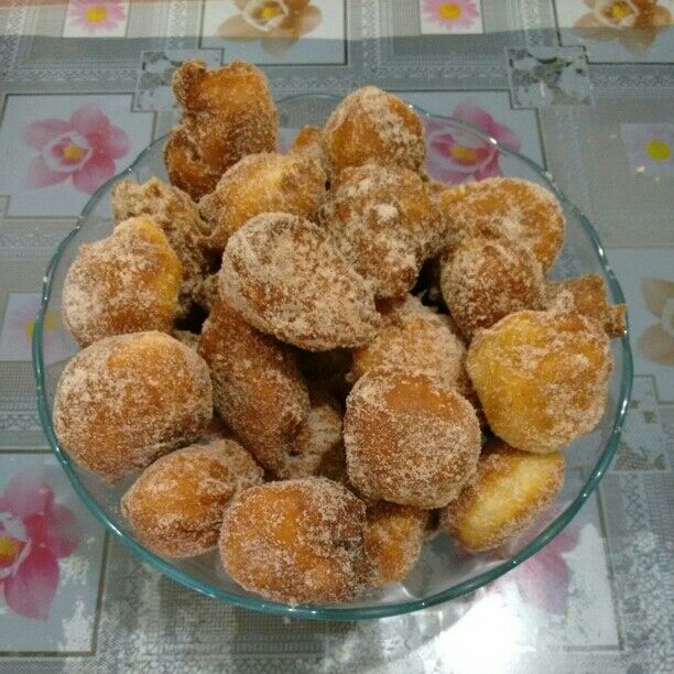 Bolinho de chuva crocante e macio