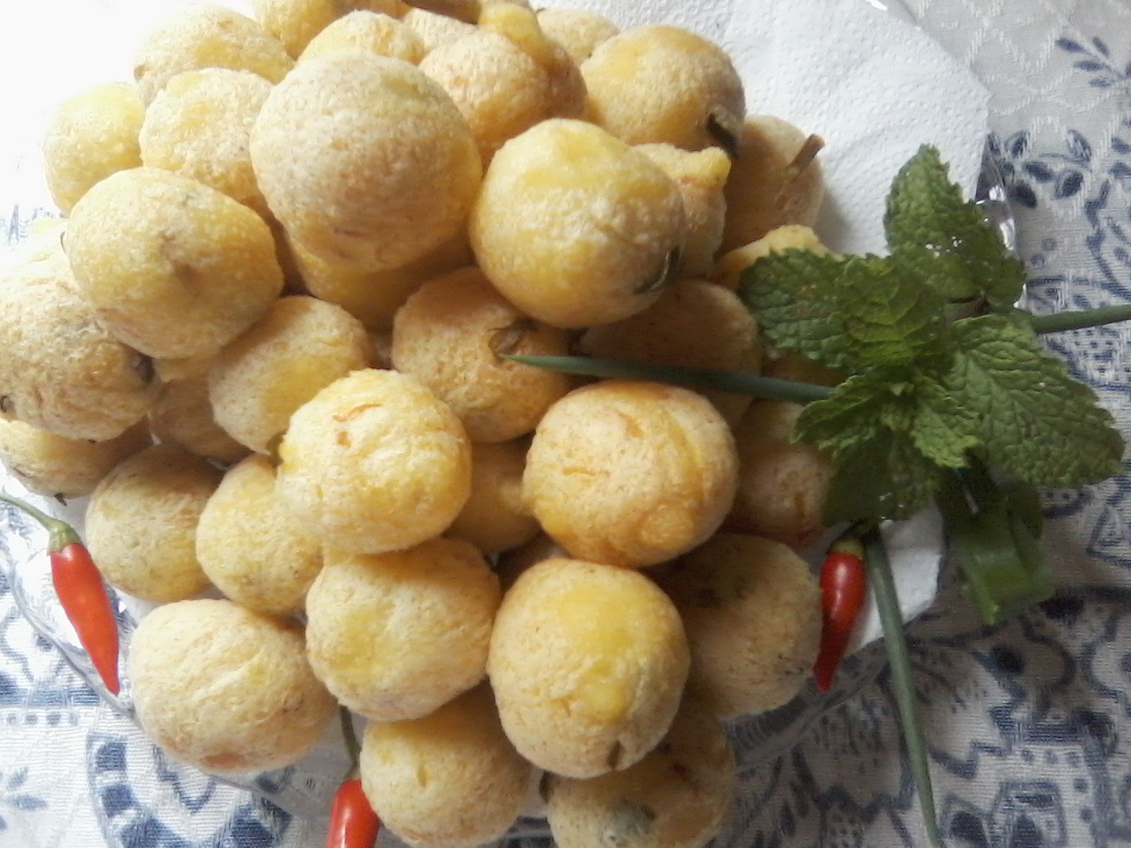 Bolinho de fruta pão com bacalhau