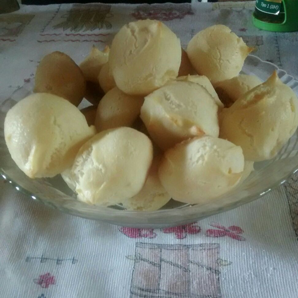 Bolinho de polvilho assado