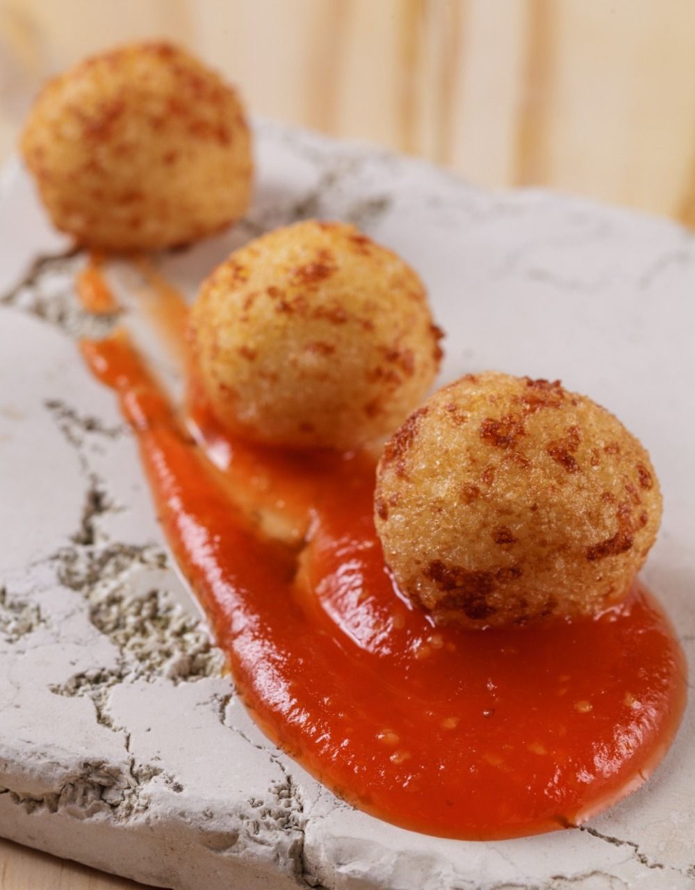 Bolinho de tapioca com queijo coalho