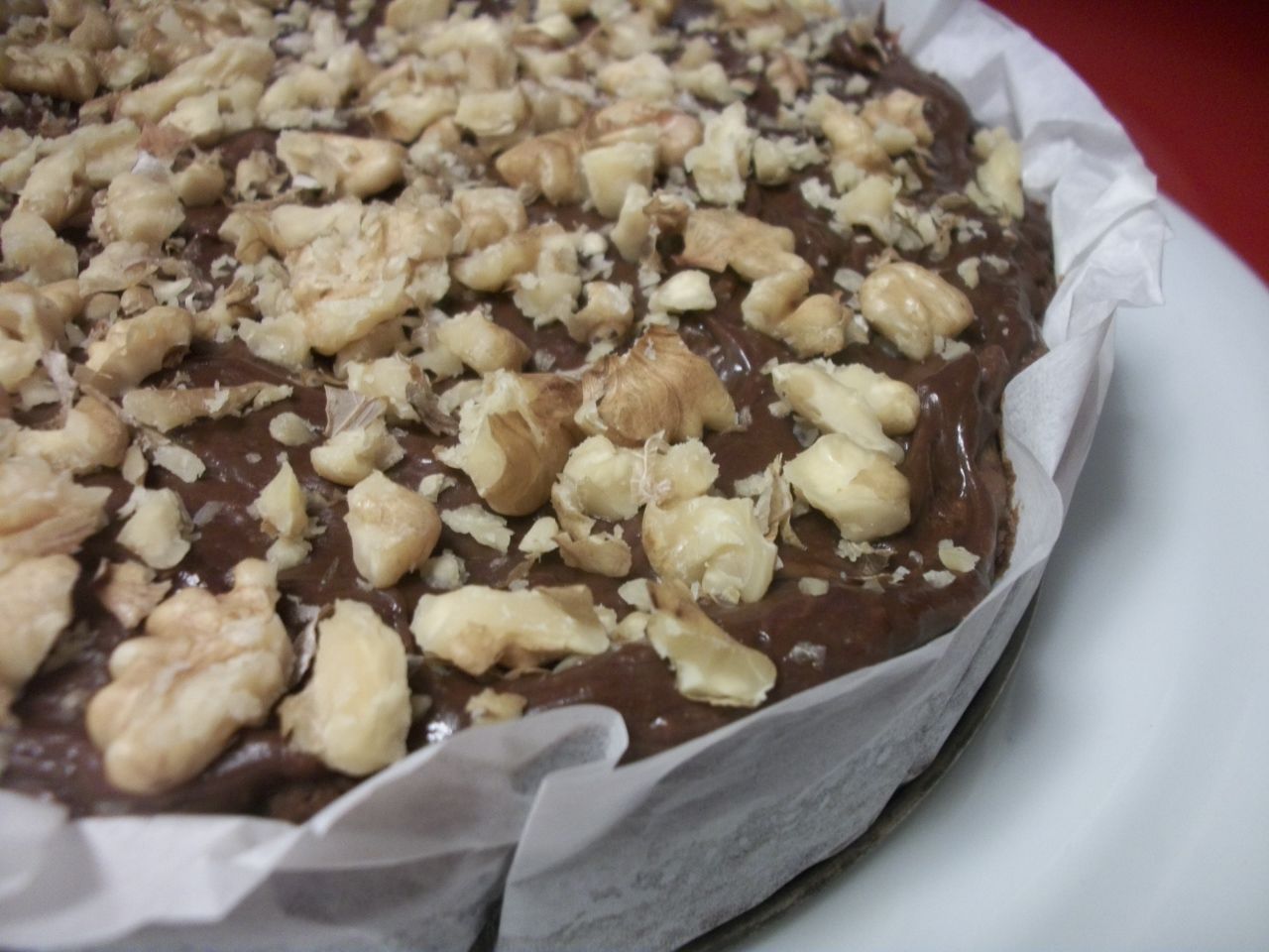 Bolo brownie com nozes