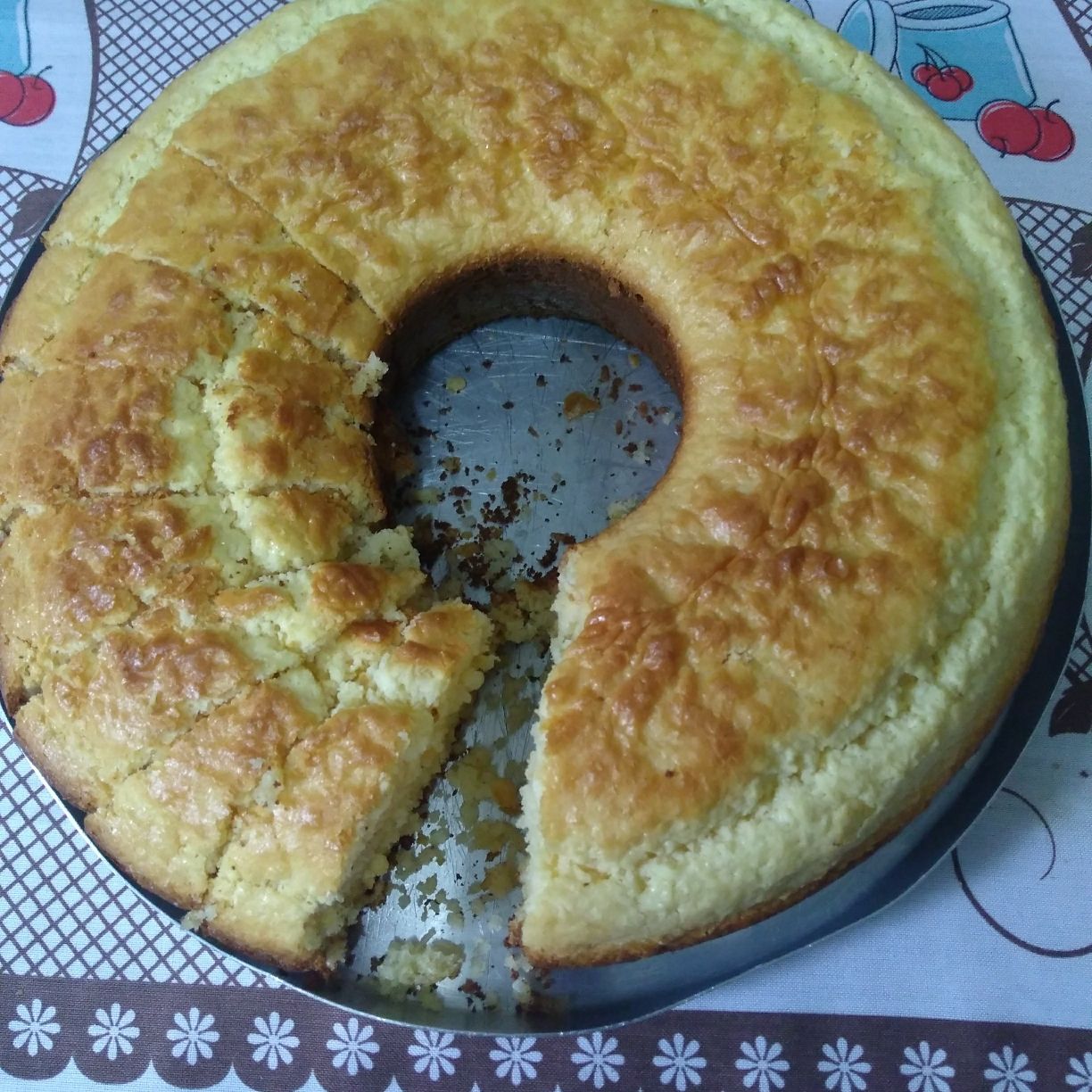 Bolo de aipim com coco, feito com polvilho doce