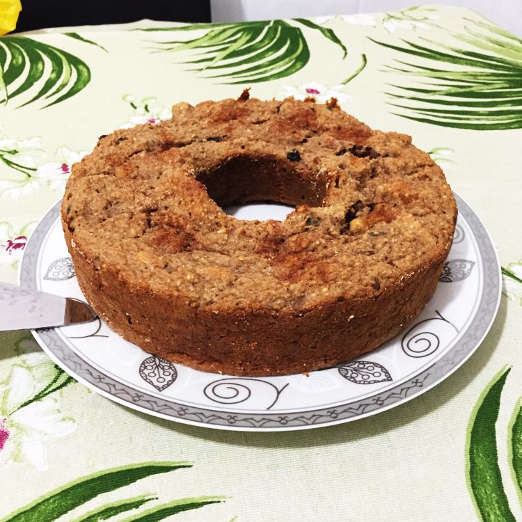 Bolo de aveia com frutas secas (light)