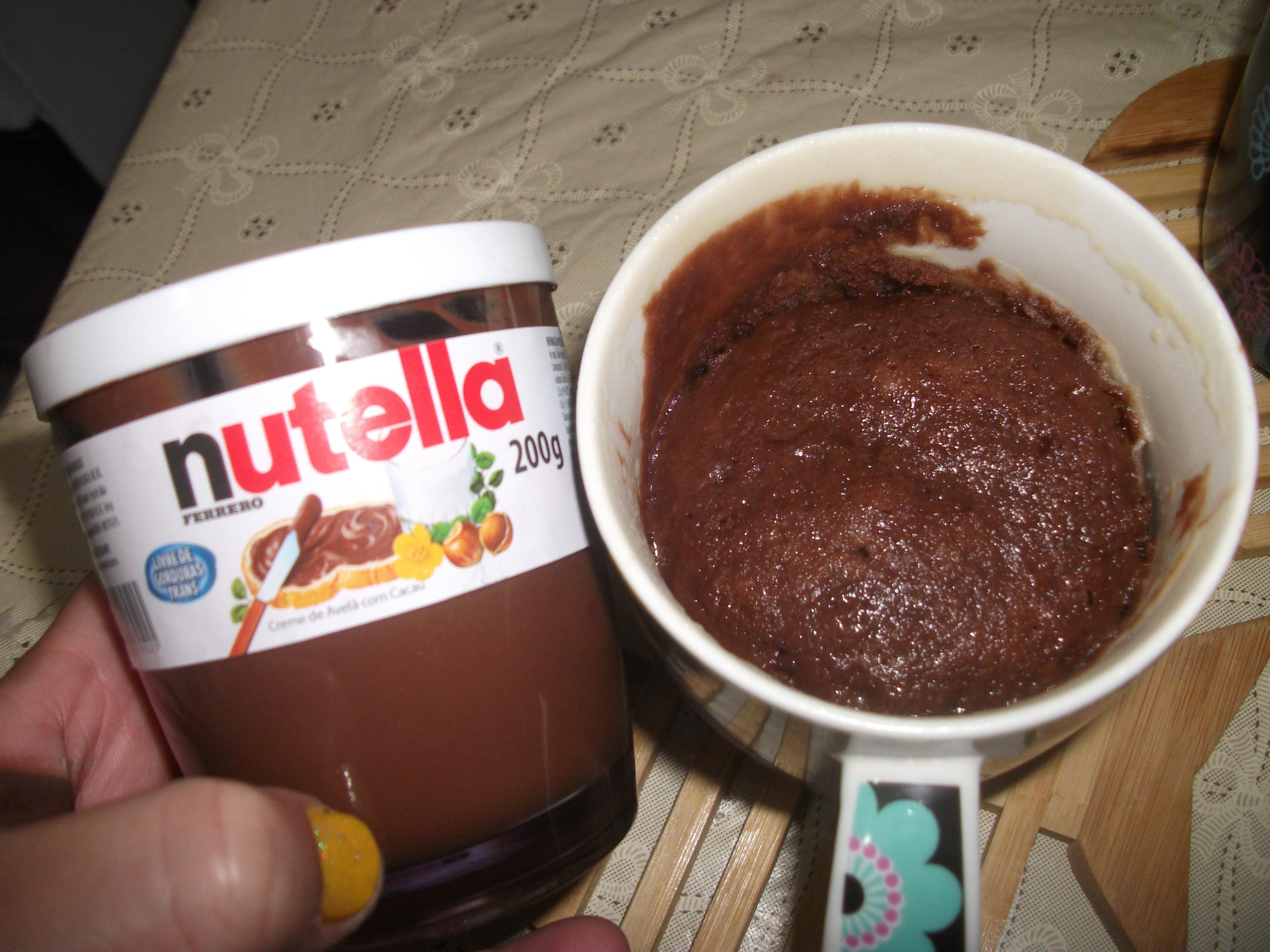 Bolo de Caneca de Nutella (Mug cake)