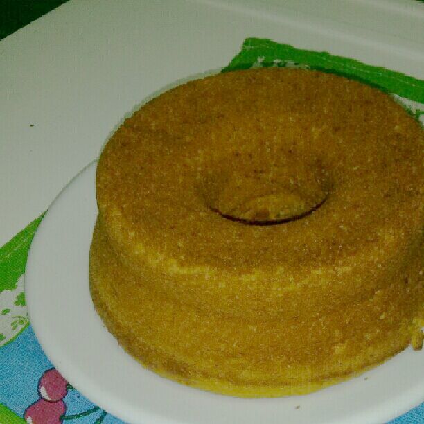 Bolo de cenoura com farinha de rosca