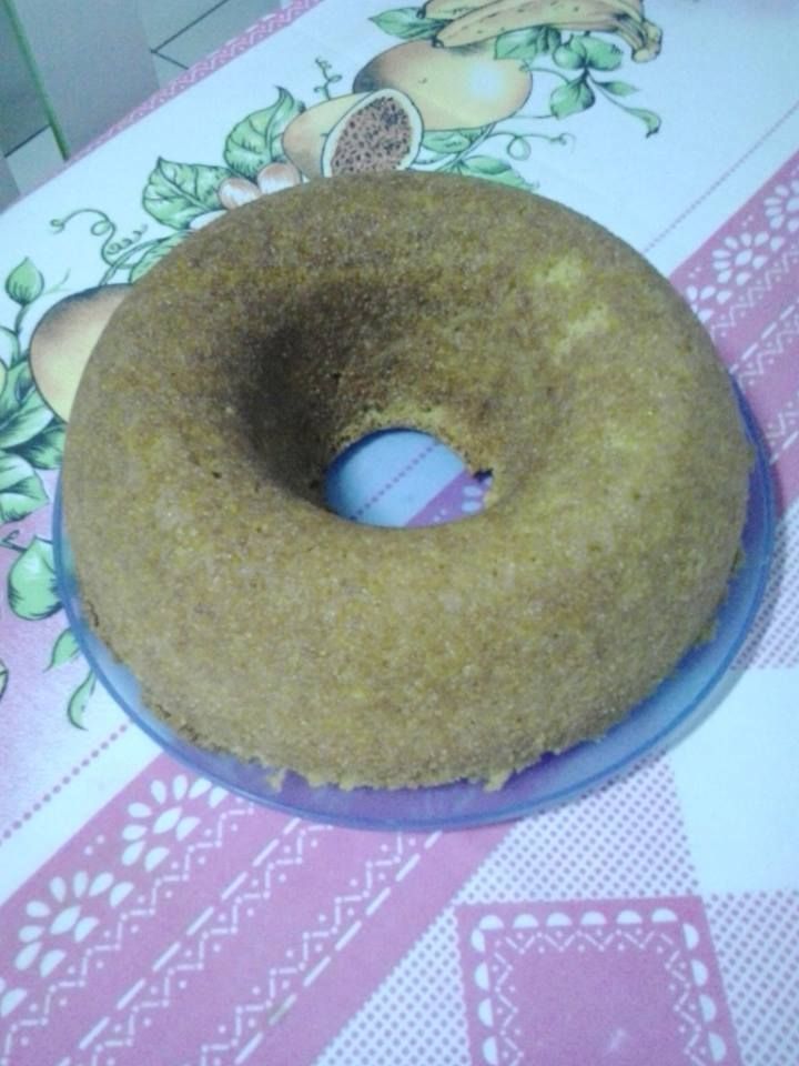 Bolo de cenoura com fubá