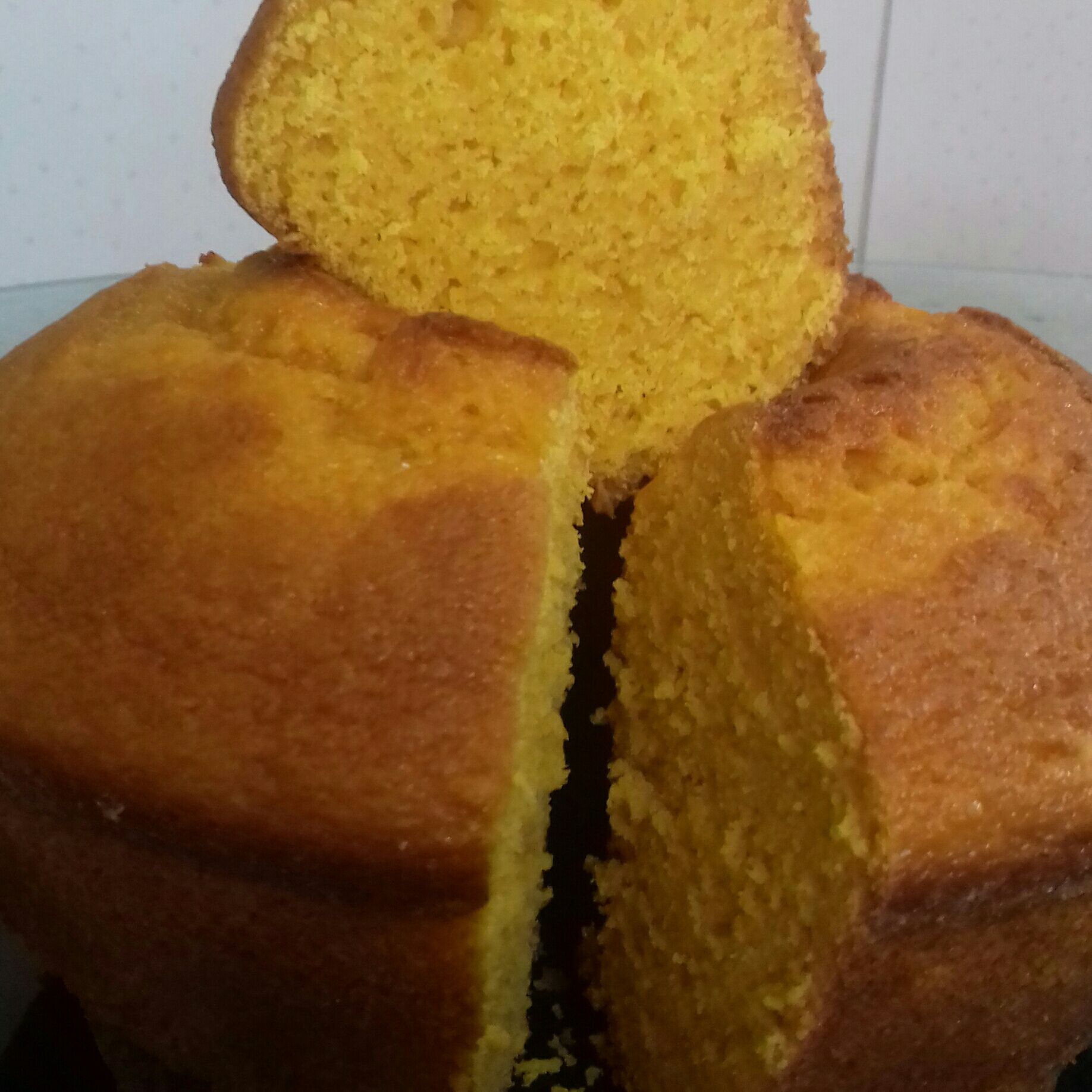 Bolo de cenoura com laranja