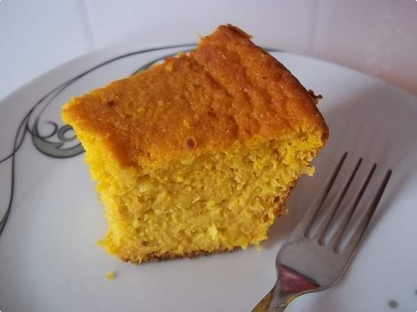 Bolo de cenoura com milho verde da Neném