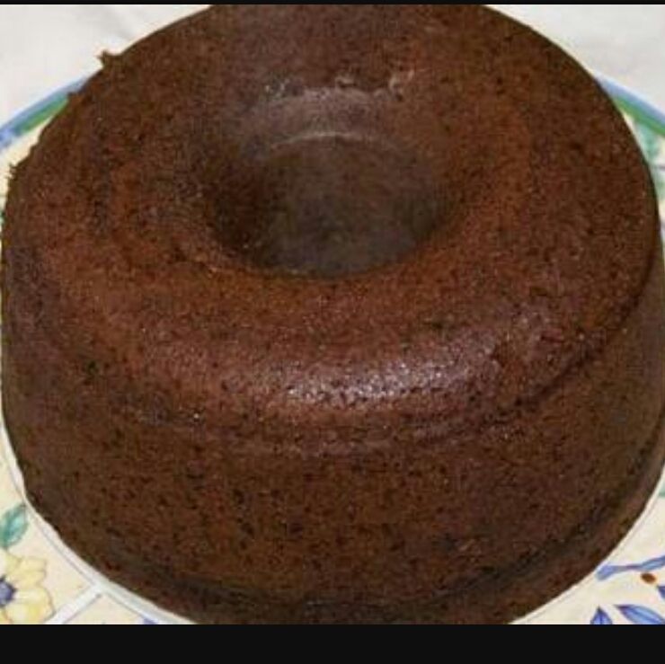 BOLO DE CHOCOLATE DELICIOSO E FACIL