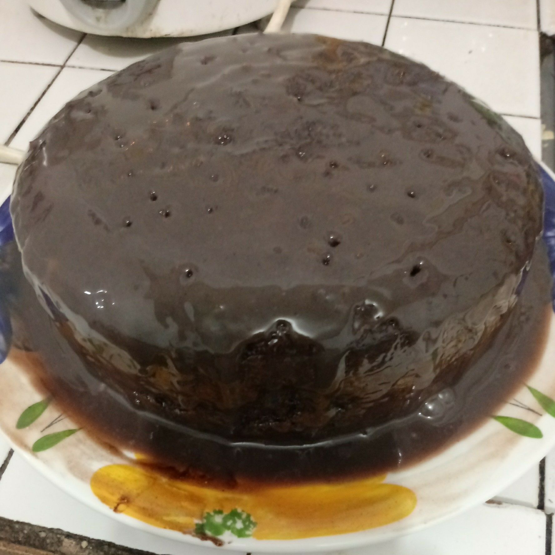 Bolo de chocolate na panela de pressão elétrica