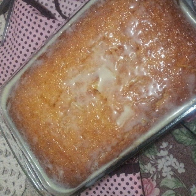 Bolo de farinha de milho com leite condesado