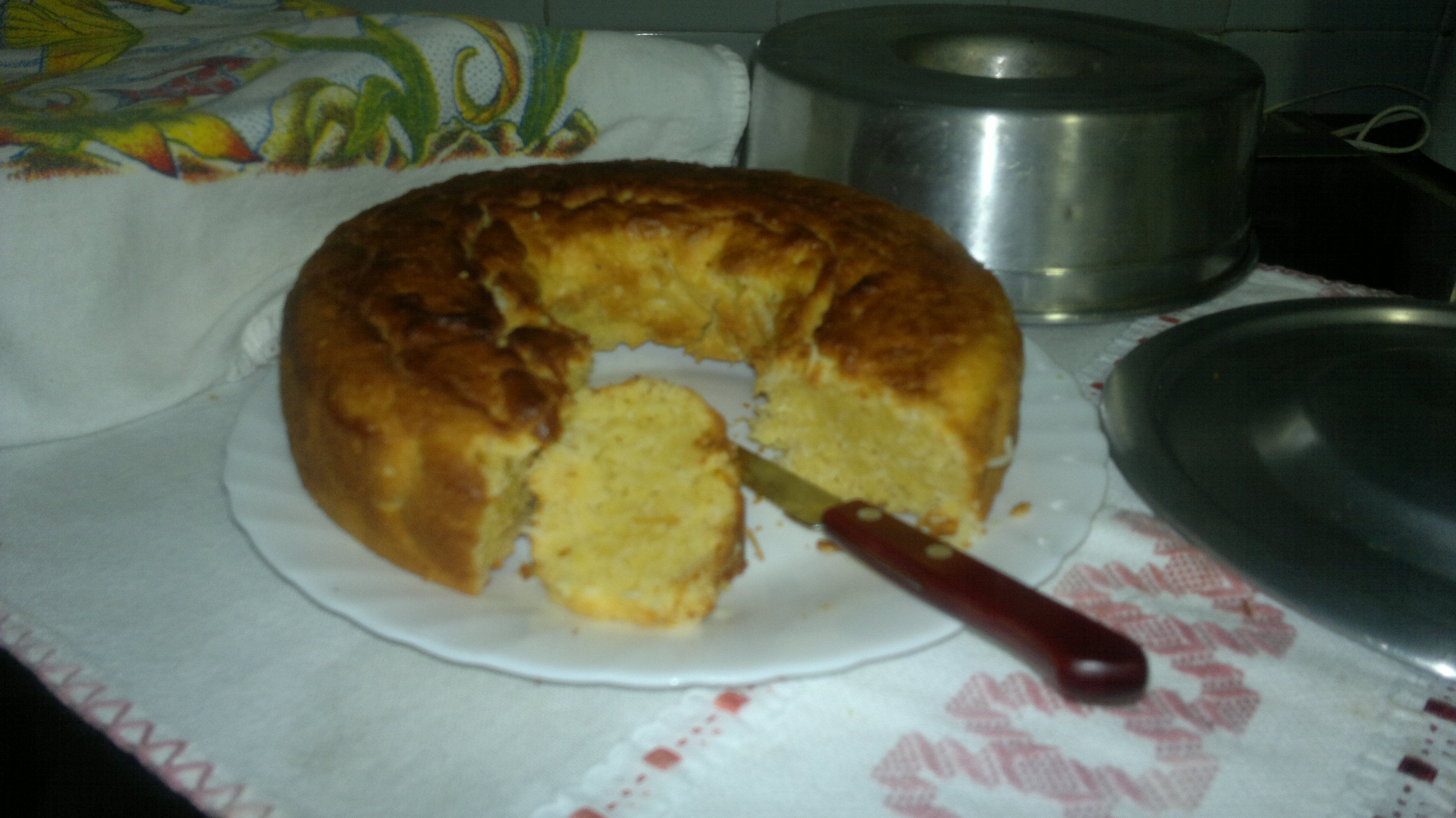 Bolo de farinha de milho cozida