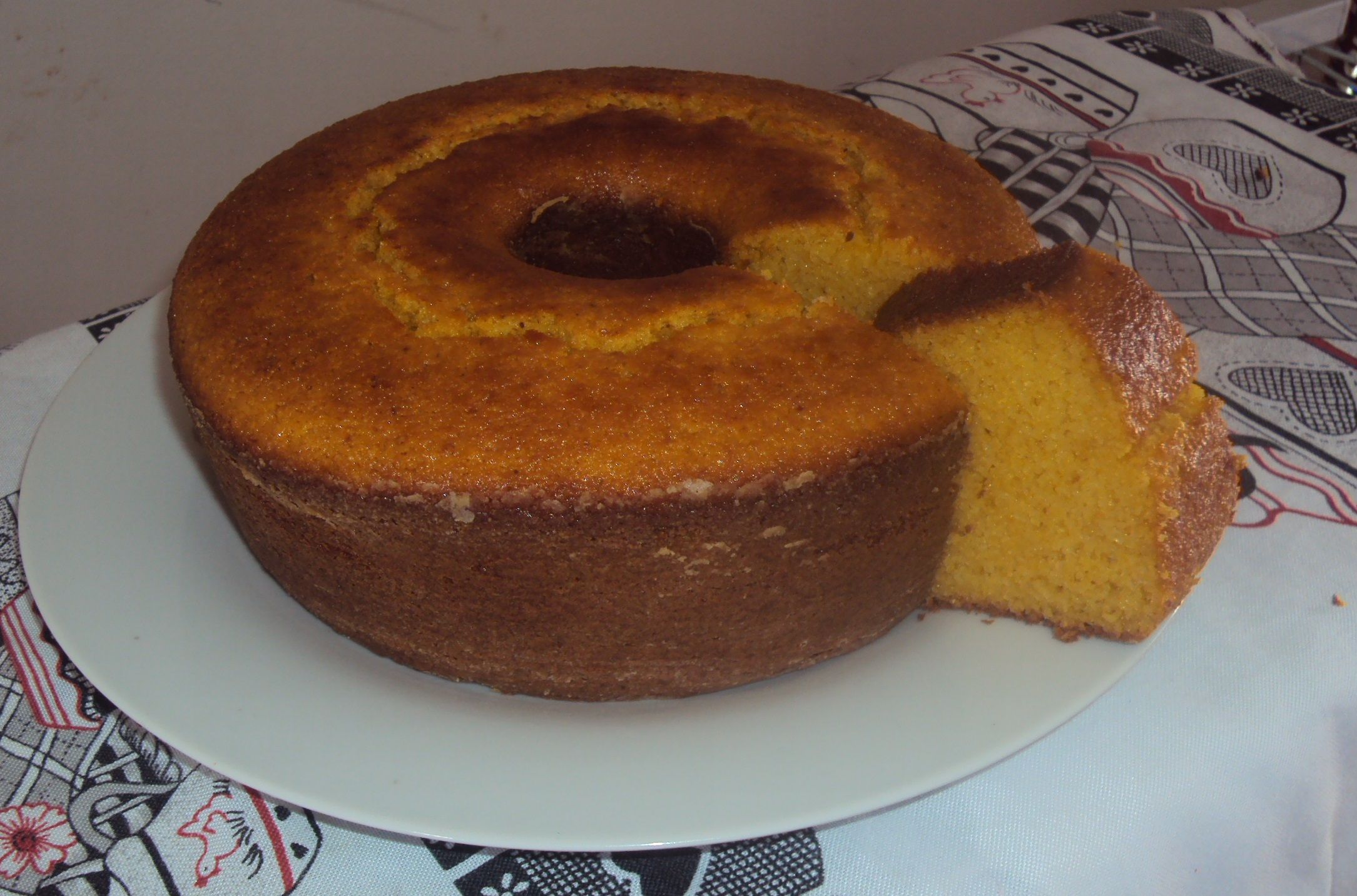 Bolo de farinha de milho prático