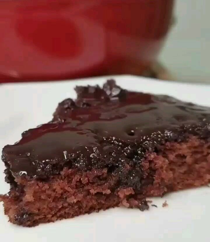 Bolo de frigideira de chocolate com banana