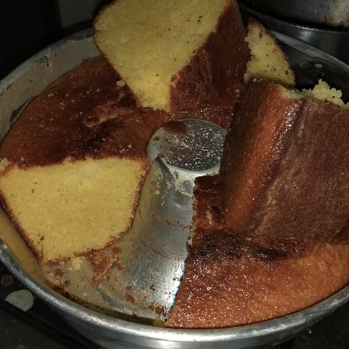 Bolo de fubá com leite coalhado