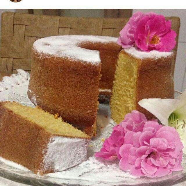 Bolo de laranja com fubá