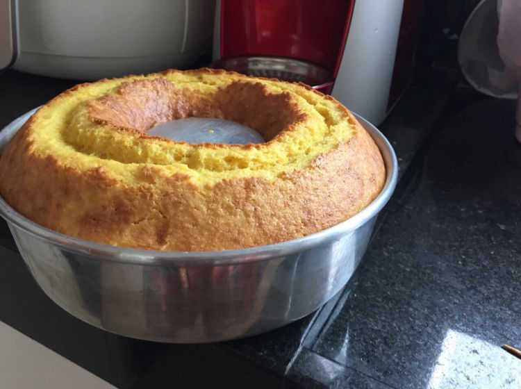 Bolo de laranja (com laranja inteira)