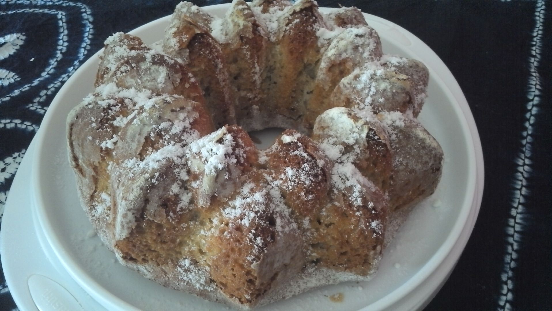 Bolo de laranja com maçã e canela