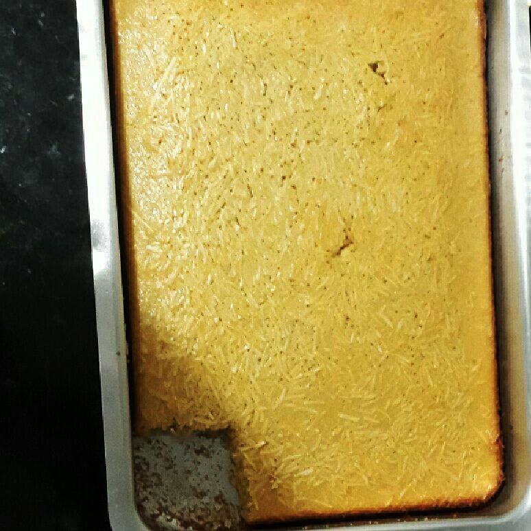 Bolo de leite com coco ralado