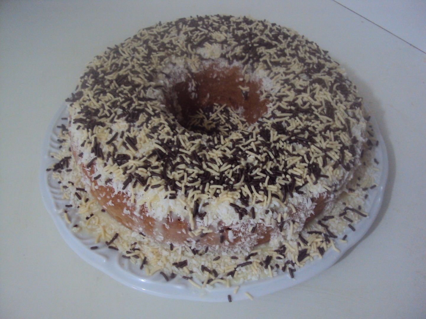 Bolo de leite condensando com coco