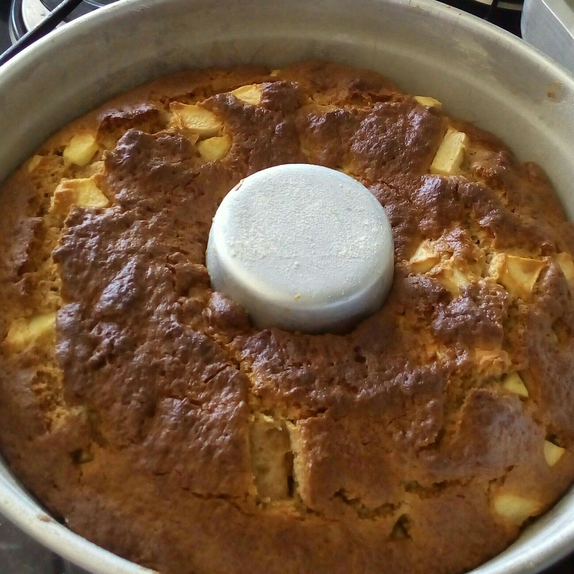 Bolo de maçã com farinha láctea