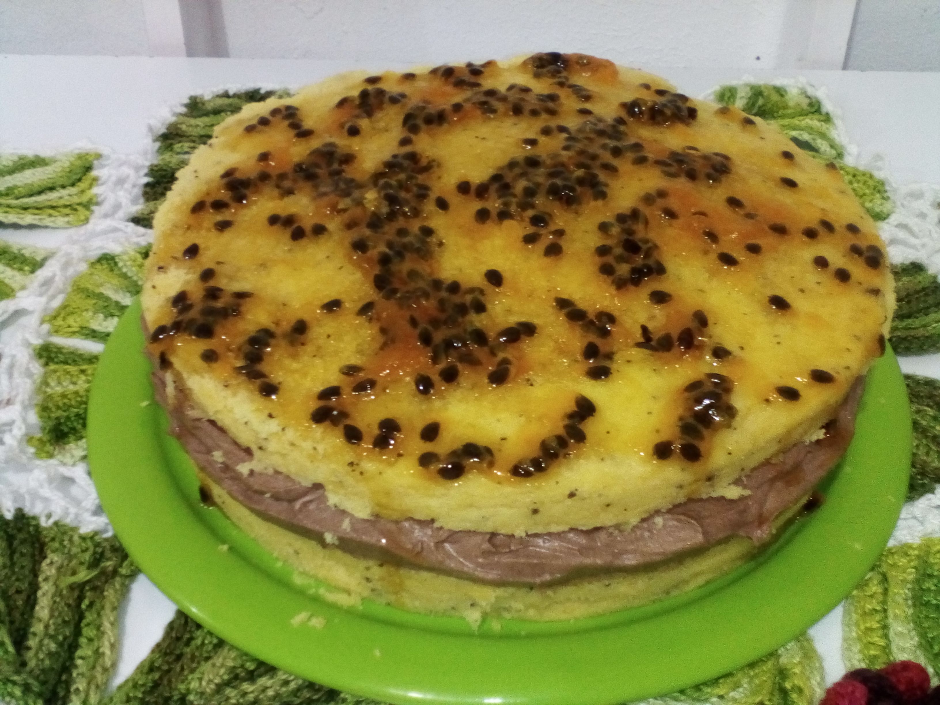 Bolo de maracujá com chocolate no micro-ondas