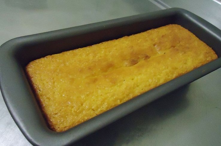 Bolo de milho com coco molhadinho