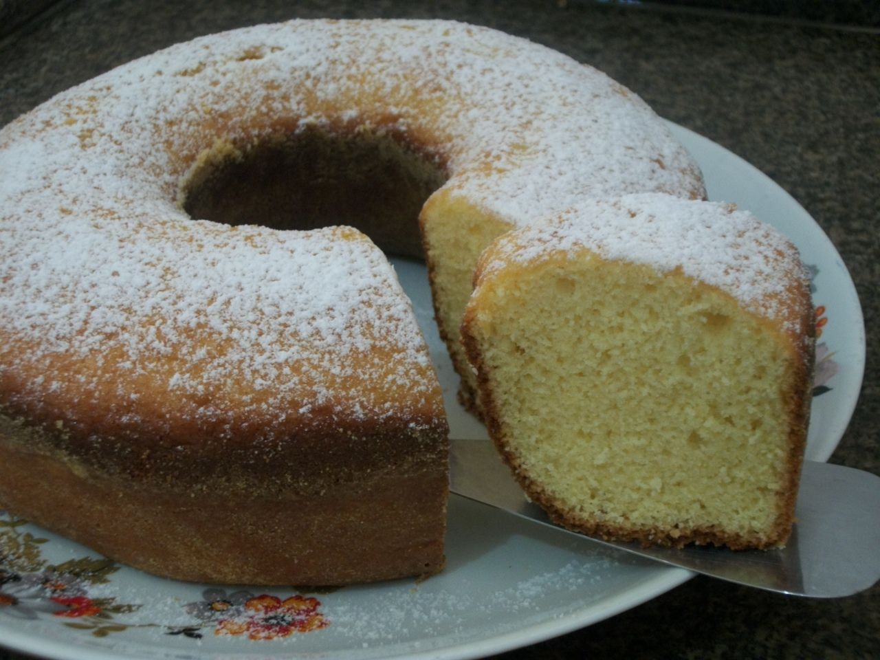 Bolo de milho verde com fubá