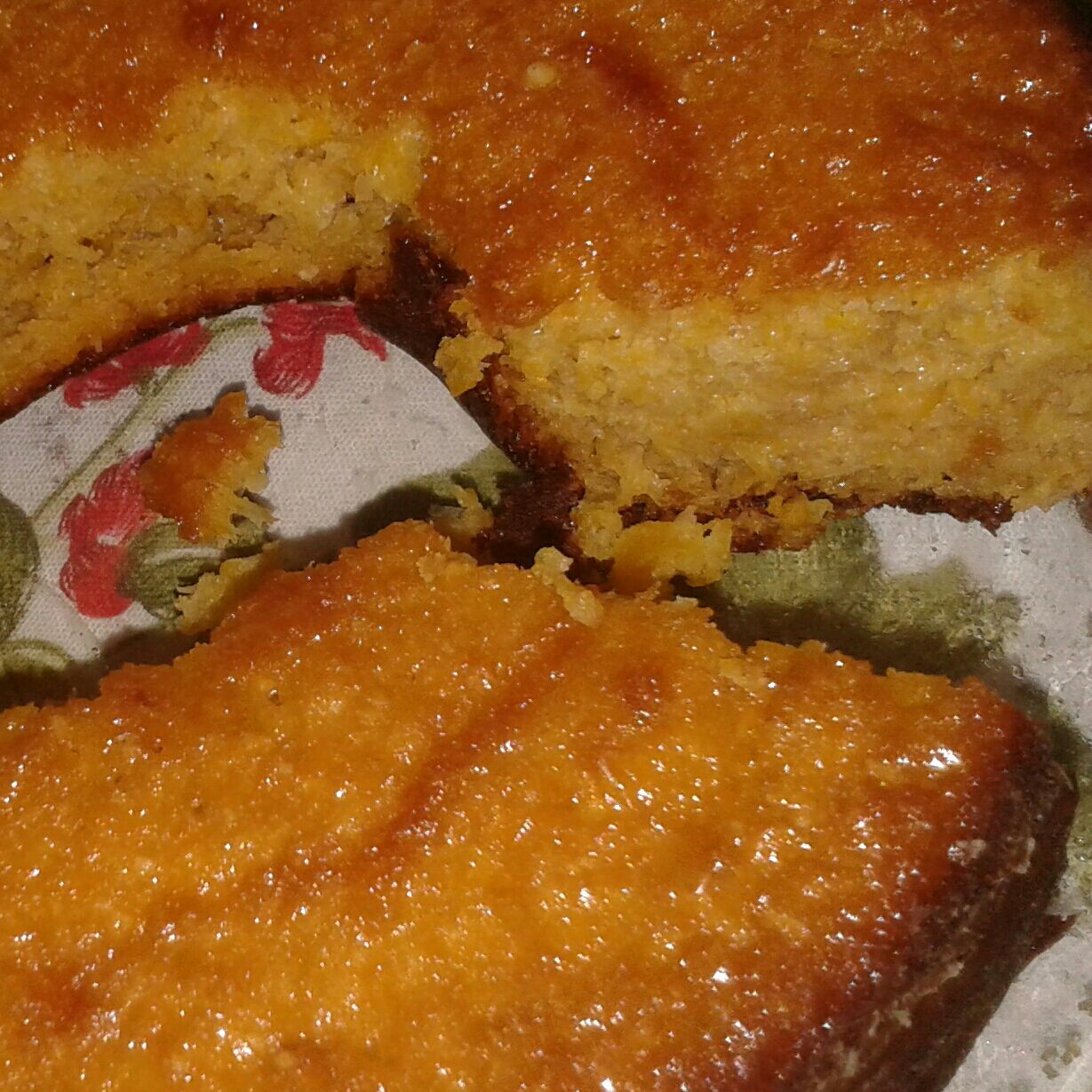 Bolo de milho verde (lata) molhadinho