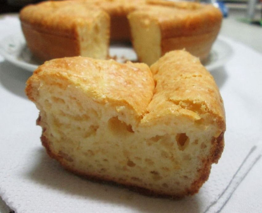 Bolo de pão de queijo de liquidificador da Sissi