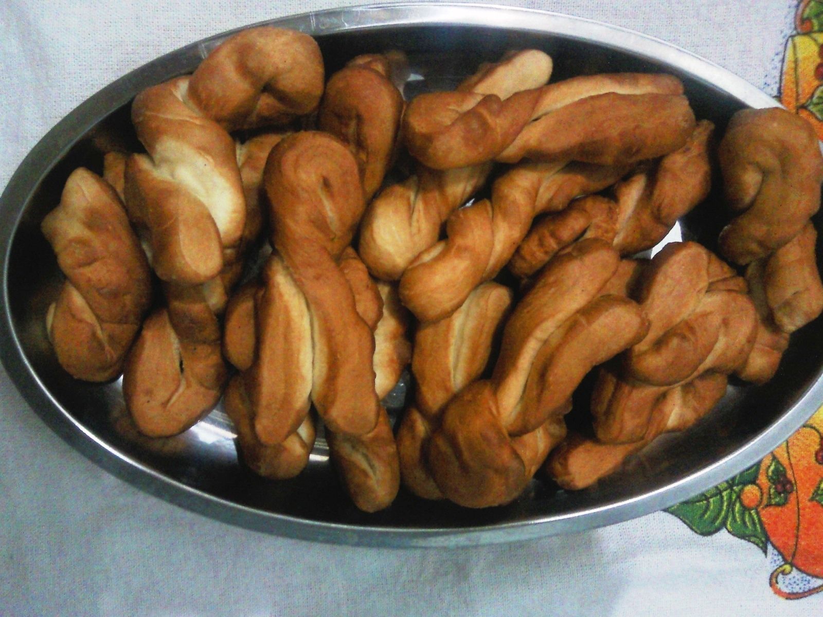 Bolo frito com massa de pão