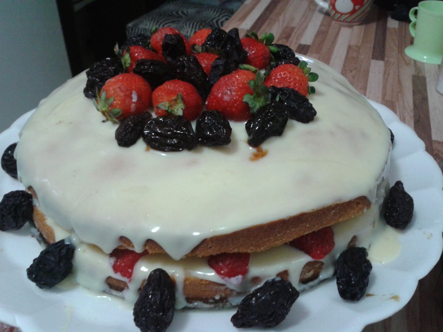 Bolo Pelado (Naked cake)