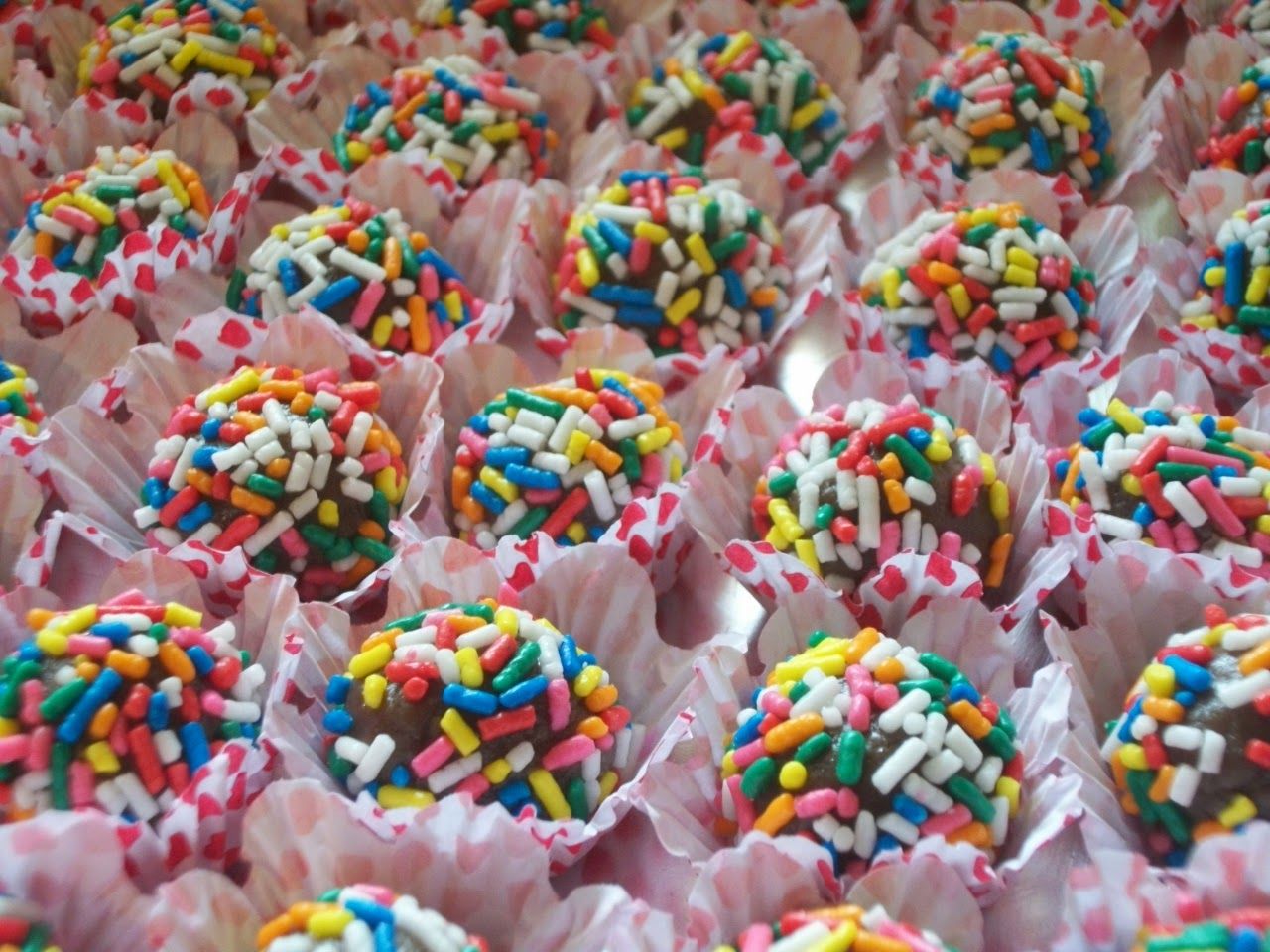 Brigadeiro colorido