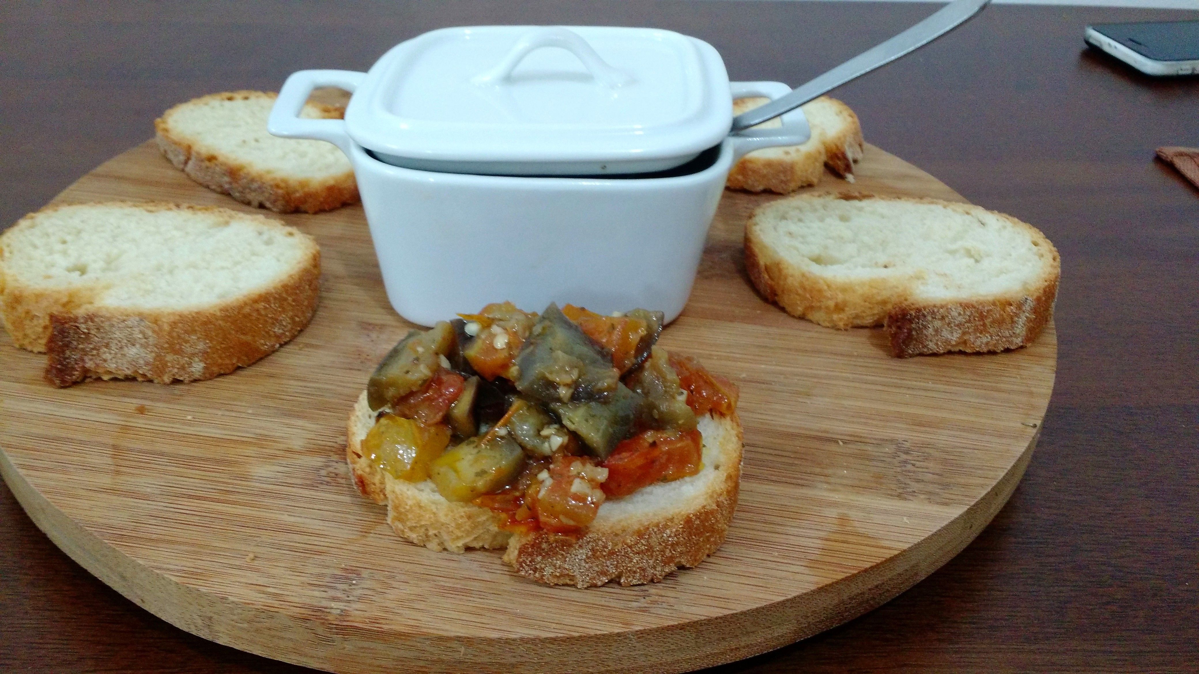 Bruschetta de beringela deliciosa