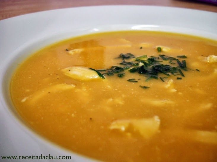 Caldo de abóbora com frango