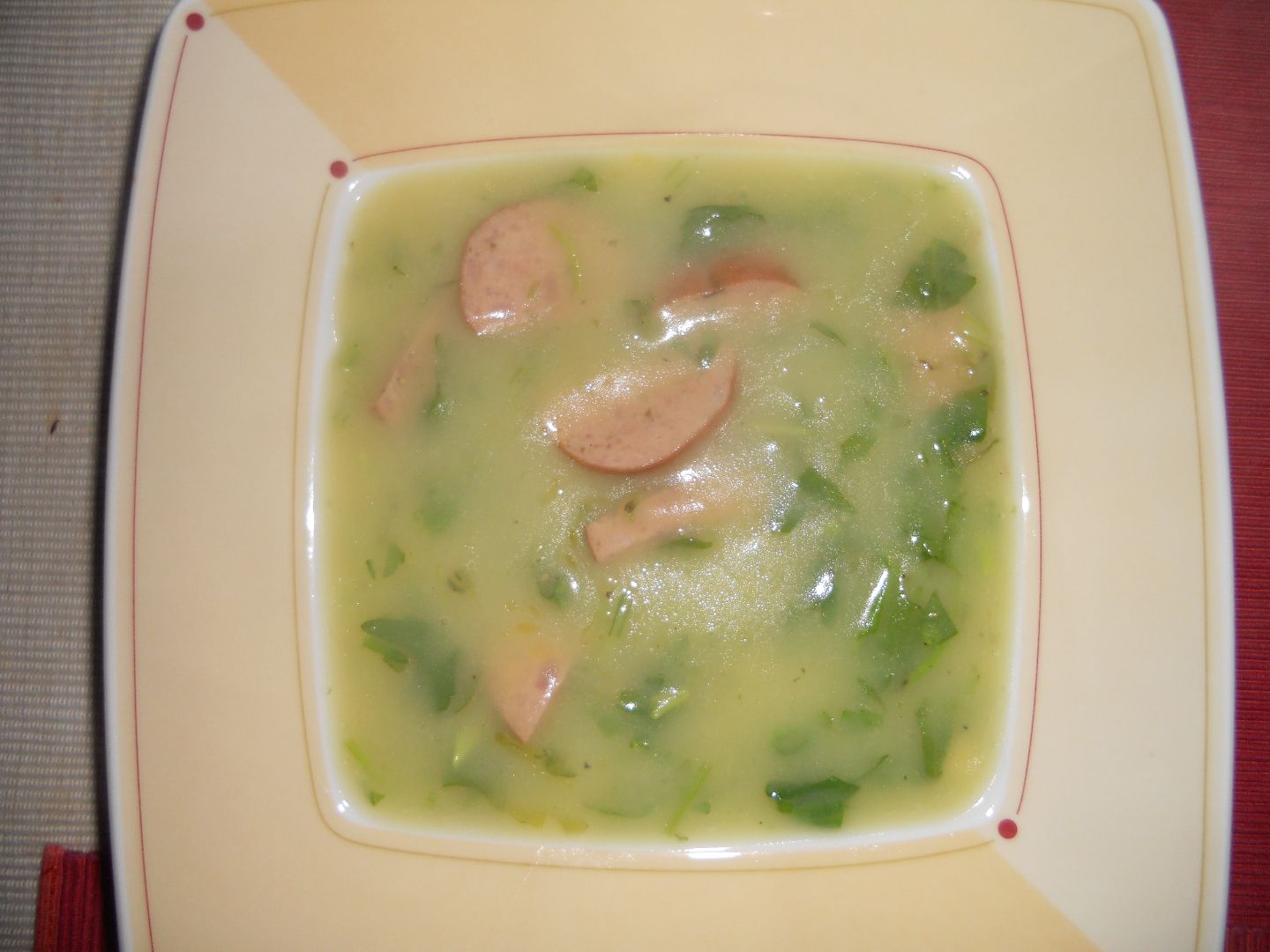 Caldo verde com rúcula