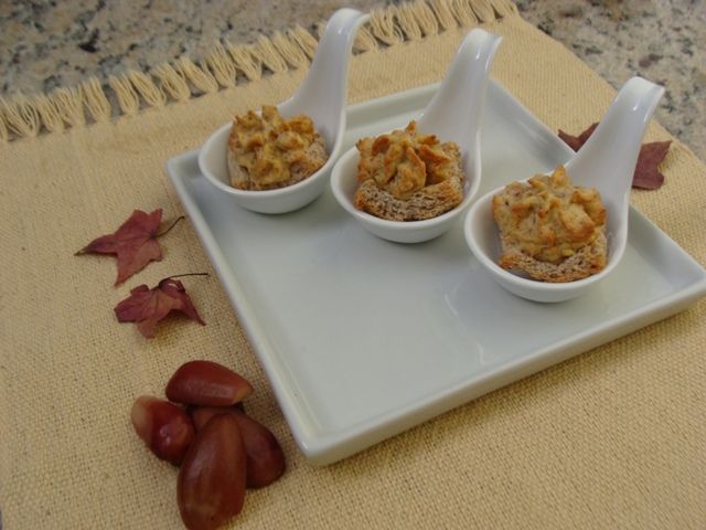 Canapés com souflé de pinhão