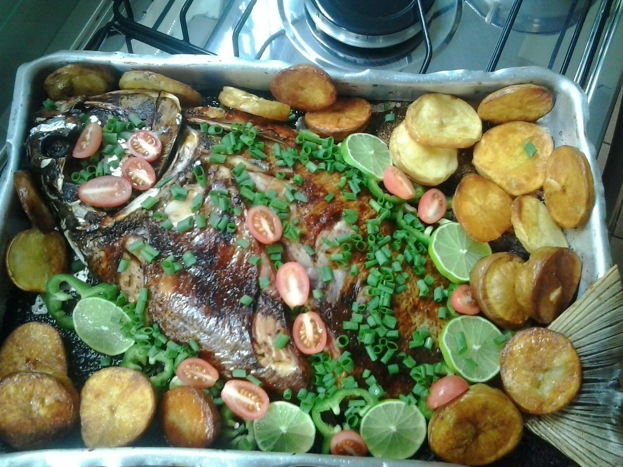 Caranha com batata assada