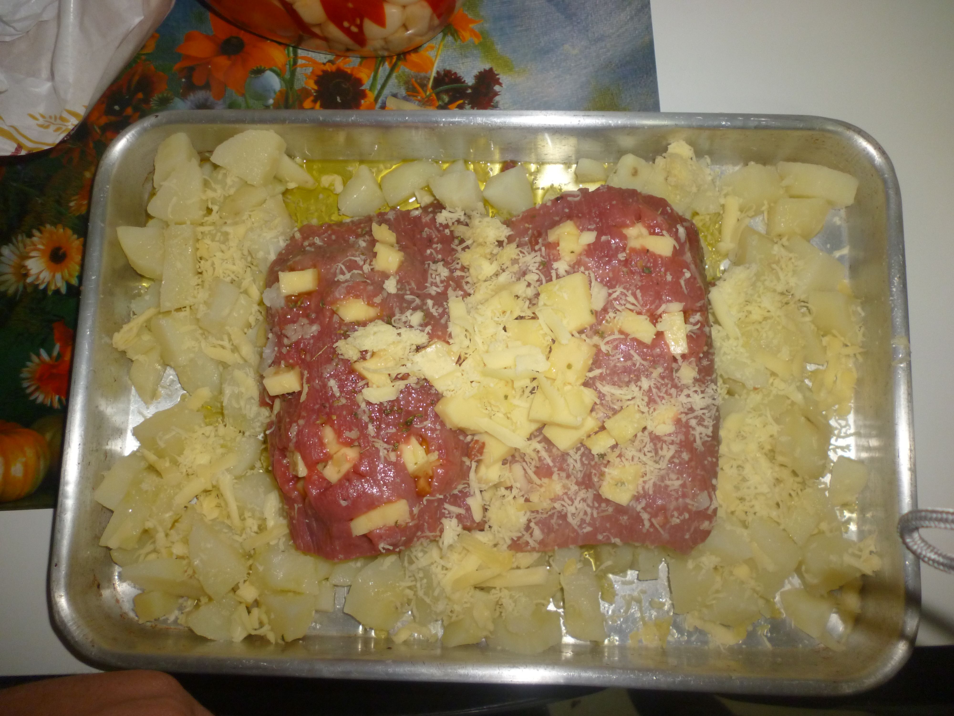 Carne com batatas no forno